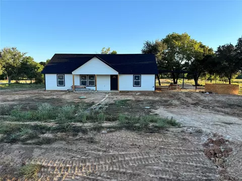 1046 Hereford Dr, Springtown, TX 76082