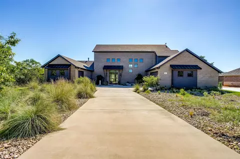 8308 Caprington Ct, Cleburne, TX 76033 photo 5