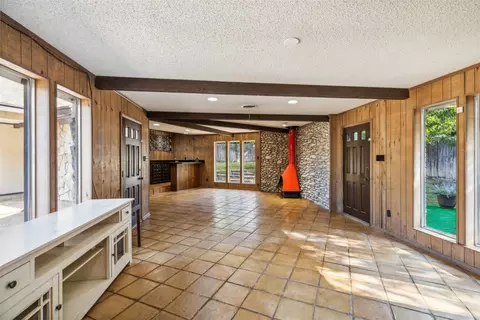 604 Clebud Dr, Euless, TX 76040 photo 27
