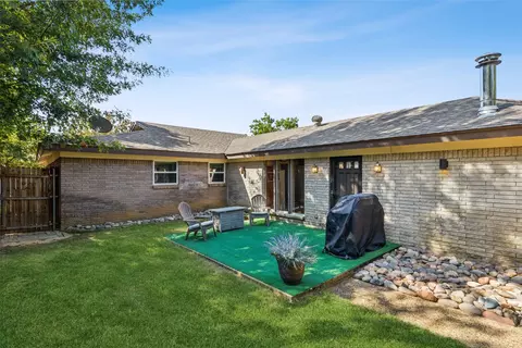 604 Clebud Dr, Euless, TX 76040 photo 32