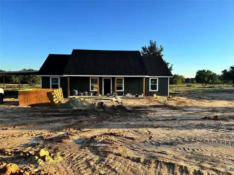 1042 Hereford Dr, Springtown, TX 76082