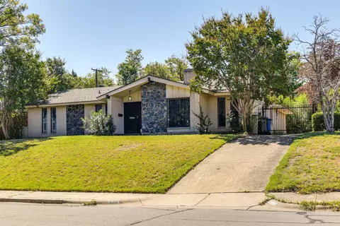 2504 Magna Vista Dr, Dallas, TX 75216
