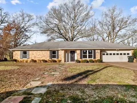 9313 Tipperary Dr, Tyler, TX 75703
