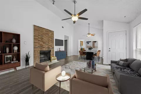 205 Lone Pine Ct, Fort Worth, TX 76108
