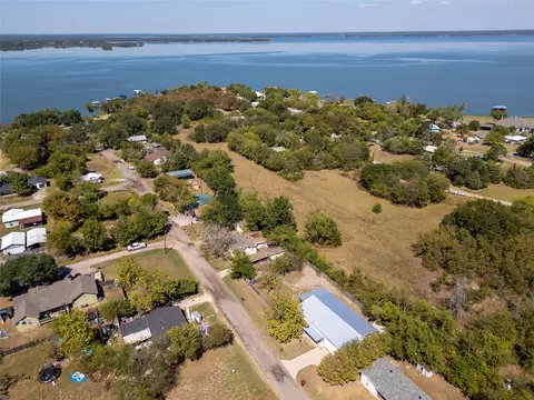 224 Kirk Ln, West Tawakoni, TX 75474