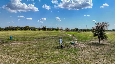 2527 Bounty Rd, Mineral Wells, TX 76067 photo 7