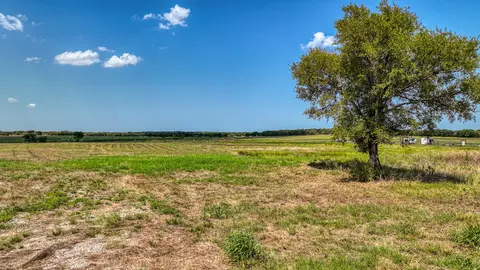 2527 Bounty Rd, Mineral Wells, TX 76067 photo 2