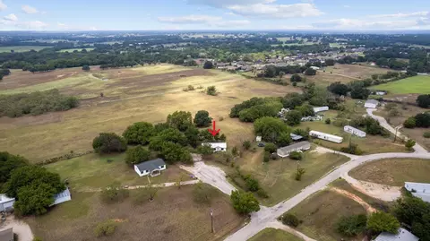 120 West Ct, Springtown, TX 76082