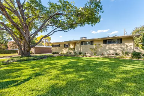830 Westwood Dr, Richardson, TX 75080
