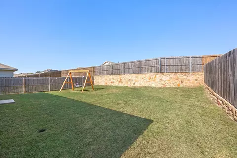 Exterior - 14405 Cloudview Way, Haslet, TX 76052 photo 7 of 10