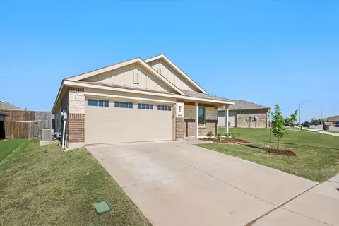 Exterior - 14405 Cloudview Way, Haslet, TX 76052 photo 5 of 10