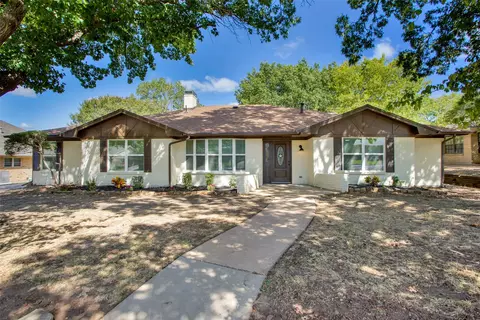 1611 Idlewood Dr, Sherman, TX 75092