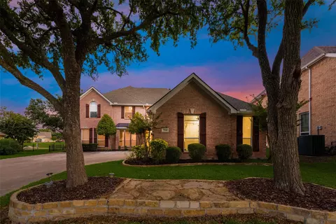 714 Fairway Lakes Dr, Garland, TX 75044