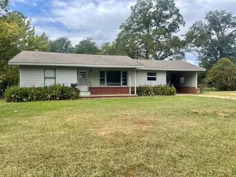 205 Morris Dr, Sulphur Springs, TX 75482