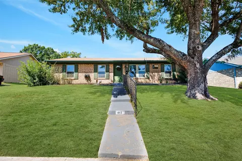 417 Starling Dr, Mesquite, TX 75149