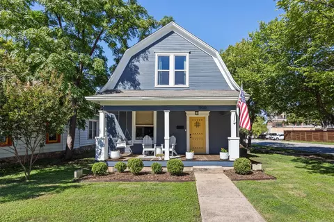 1900 Hurley Ave, Fort Worth, TX 76110