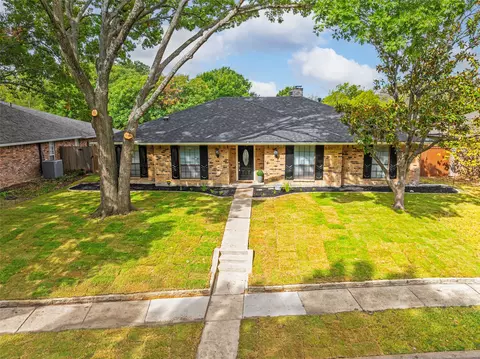 5013 Vera Cruz Dr, Garland, TX 75043