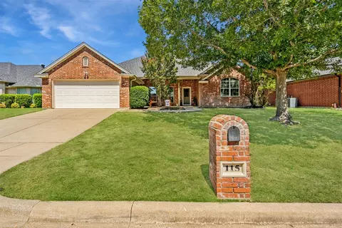 115 Clyde Dr, Aledo, TX 76008