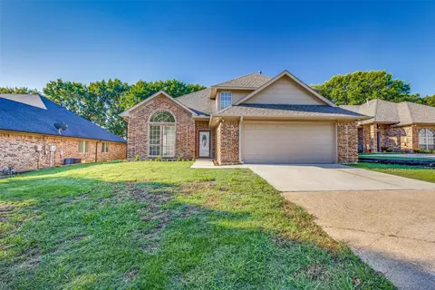 2325 Claremont Ct, Flower Mound, TX 75028