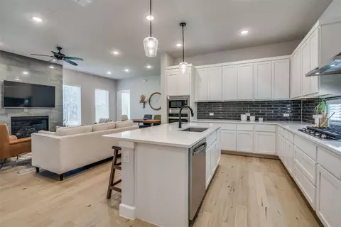 3540 Golden Bell Ct, Heath, TX 75126