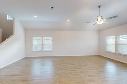 7404 S Oakleaf Trl, Argyle, TX 76226 photo 14