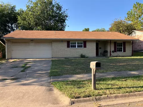 309 E Iowa St, Sherman, TX 75090