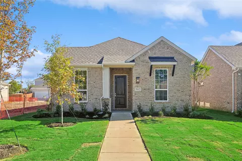 2012 Belvedere St, Garland, TX 75041