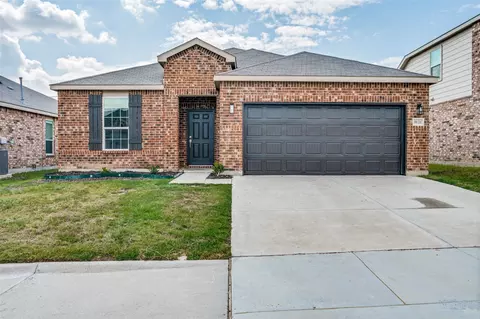 9121 Redshire Ln, Fort Worth, TX 76131