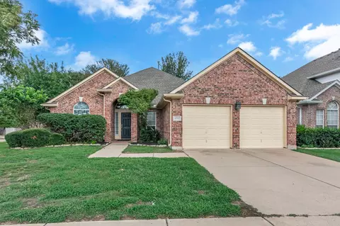 10528 Melrose Ln, Fort Worth, TX 76244