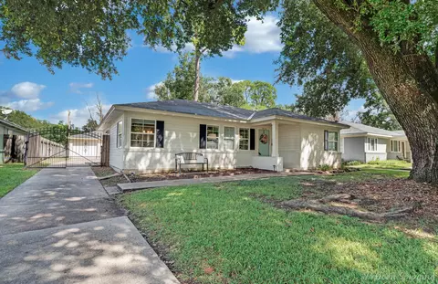 216 Stuart Ave, Shreveport, LA 71105