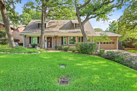 7520 Vanessa Dr, Fort Worth, TX 76112