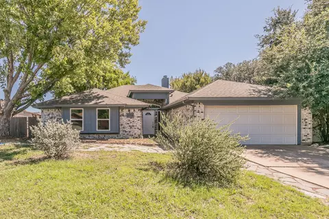 3716 Corn Valley Rd, Grand Prairie, TX 75052