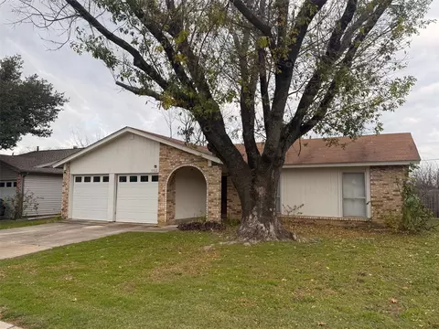 5502 Heathercrest Dr, Arlington, TX 76018