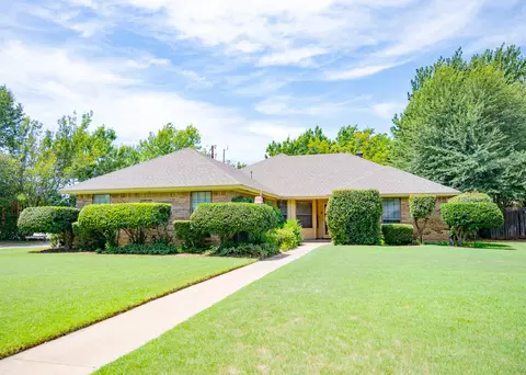 2007 Harwell St, Grapevine, TX 76051