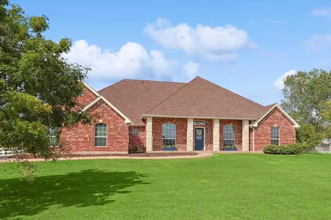 2725 Aston Meadows Dr, Haslet, TX 76052
