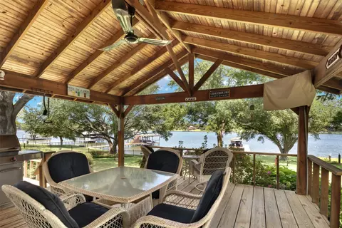 14255 Melody Ln, Malakoff, TX 75148