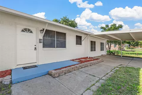 704 Waggoman Rd, Blue Mound, TX 76131