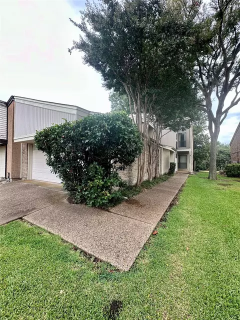 2424 Richoak Dr, Garland, TX 75044