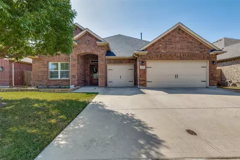 1305 Mesa Crest Dr, Haslet, TX 76052