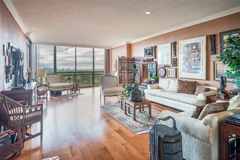 6335 W Northwest Hwy #1512, Dallas, TX 75225