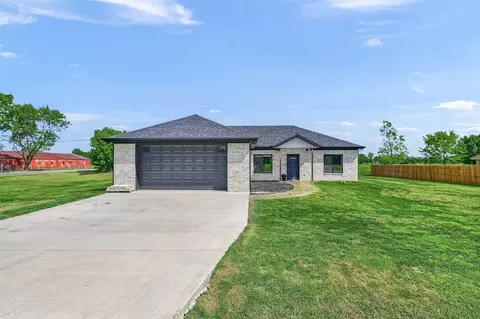 100 Butler St, Savoy, TX 75479