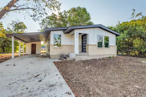 914 Hutchins Rd, Dallas, TX 75203