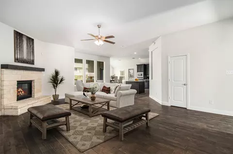 1208 Misty Ridge Dr, Justin, TX 76247