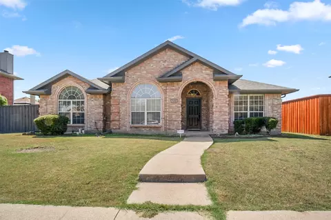 7206 Wilshire Dr, Rowlett, TX 75089