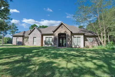 9880 Wallace Lake Rd, Shreveport, LA 71106