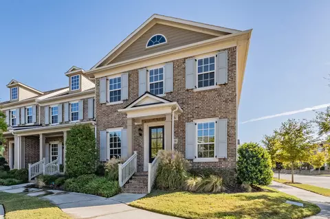 8820 Bridge St, North Richland Hills, TX 76180