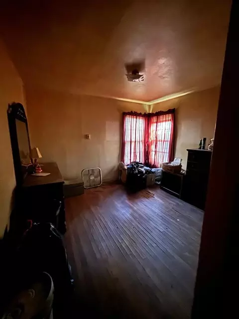 Bedroom - 1908 E 6th St, Irving, TX 75060 photo 2 of 3