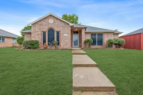 2709 Ash Crk, Mesquite, TX 75181