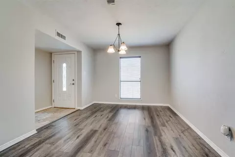 506 Button Dr, Mesquite, TX 75150 photo 3