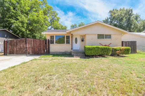 1026 Powell Cir, Mesquite, TX 75149